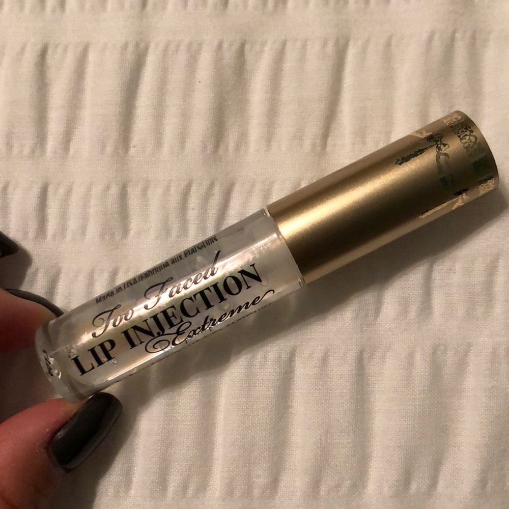 Too Faced Lip Injection Extreme